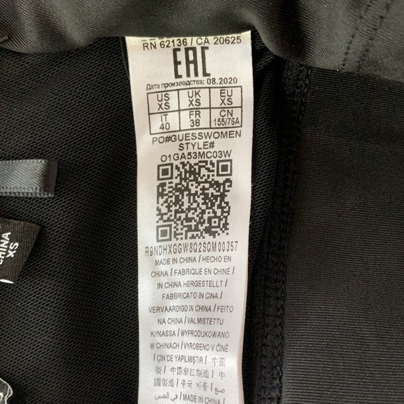 Guess sports bra, black with white “lettering”, XS - Picture 4 of 4